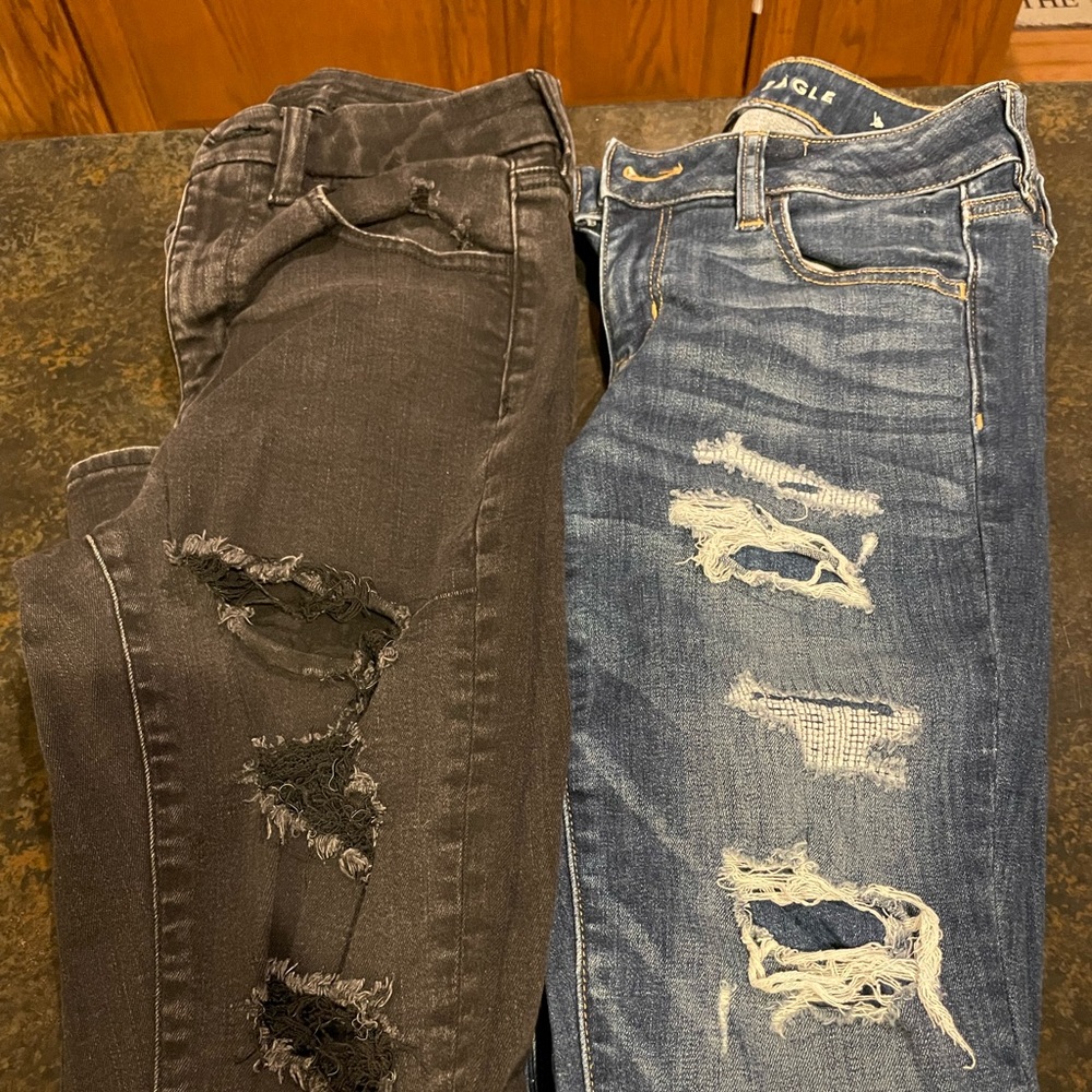 2 pair - American Eagle jeans